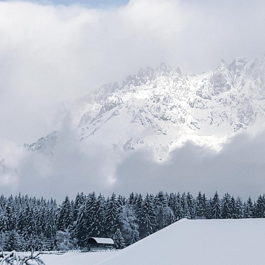 Privatzimmervermietung Foidlbauer Bed & Breakfast Oberndorf in Tirol Exterior photo